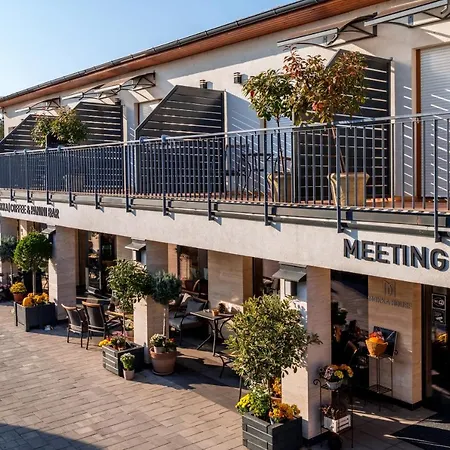 Mokka House Panzio Alojamento de Acomodação e Pequeno-almoço 4*