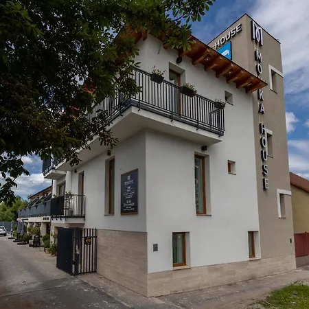 Alojamento de Acomodação e Pequeno-almoço Mokka House Panzio 4*