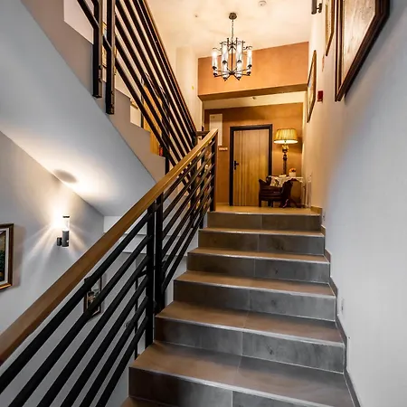 Mokka House Panzio Alojamento de Acomodação e Pequeno-almoço Miskolc